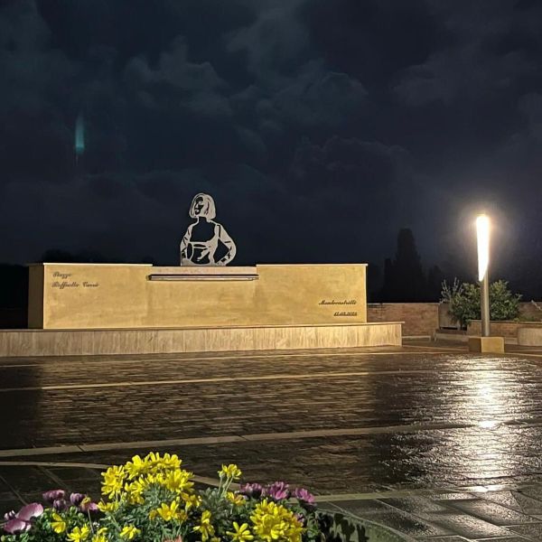 Piazza Raffaella Carrà